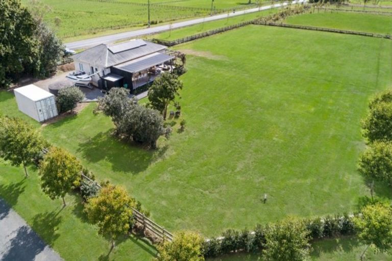 Photo of property in 212 Monument Road, Clevedon, Papakura, 2582