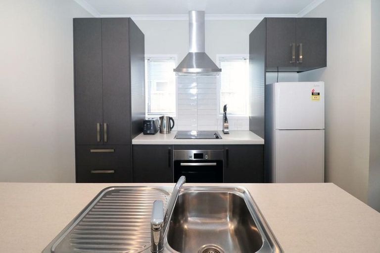 Photo of property in 1/5 Jones Crescent, Melville, Hamilton, 3206