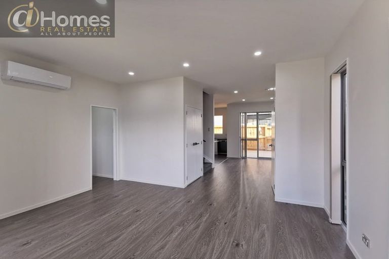 Photo of property in 24 Tumu Road, Papakura, 2110