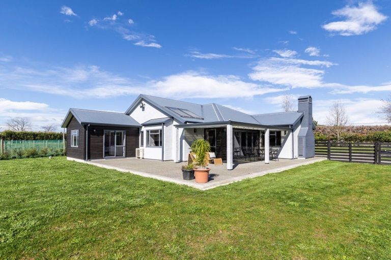 Photo of property in 31 Moteo Marae Road, Puketapu, Napier, 4183