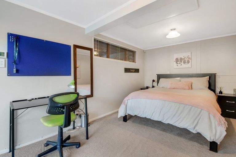 Photo of property in 1/25 Orion Place, Hillcrest, Auckland, 0627