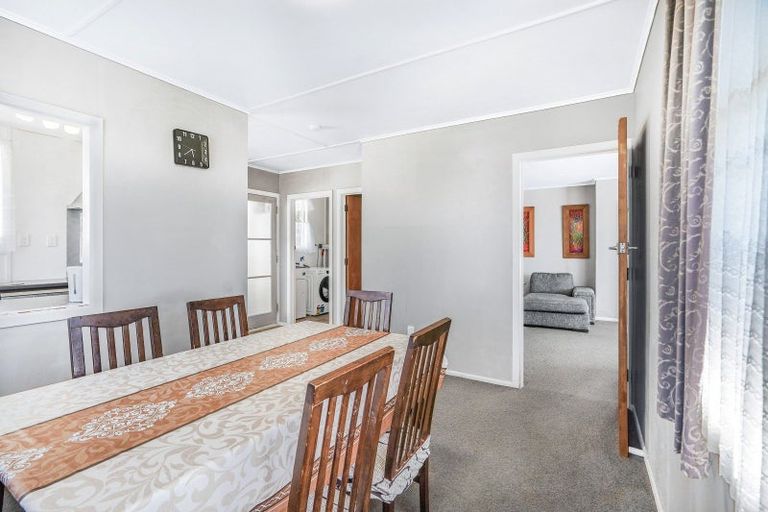 Photo of property in 50 Kaka Crescent, Tokoroa, 3420