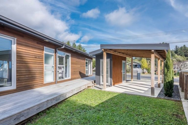 Photo of property in 39a Ruapehu Street, Paraparaumu, 5032