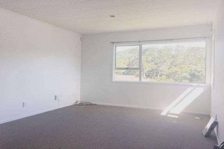 Photo of property in 107 Spinella Drive, Bayview, Auckland, 0629
