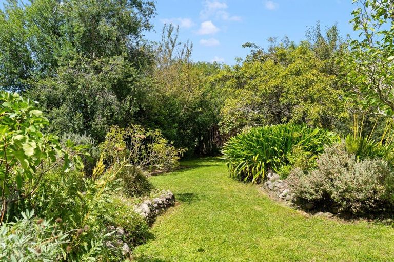 Photo of property in 24 Papawai Road, Greytown, 5712