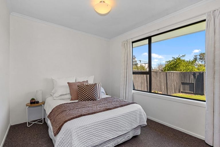 Photo of property in 2/205 Matsons Avenue, Papanui, Christchurch, 8053