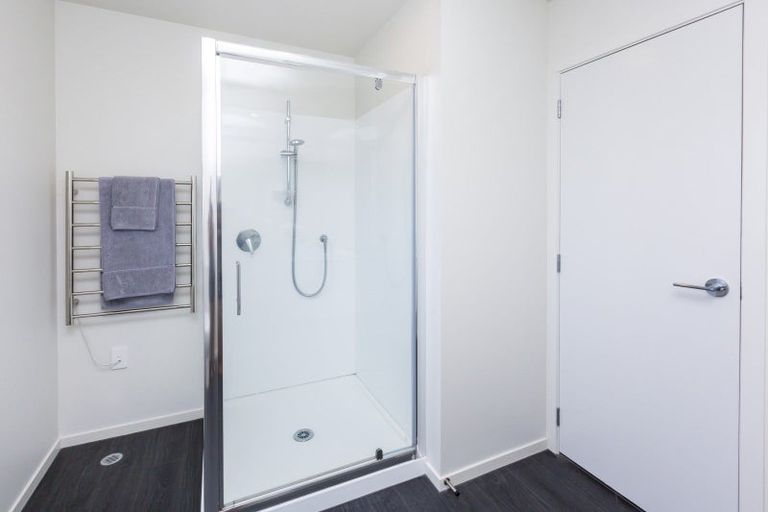 Photo of property in 1115a High Street, Taita, Lower Hutt, 5011