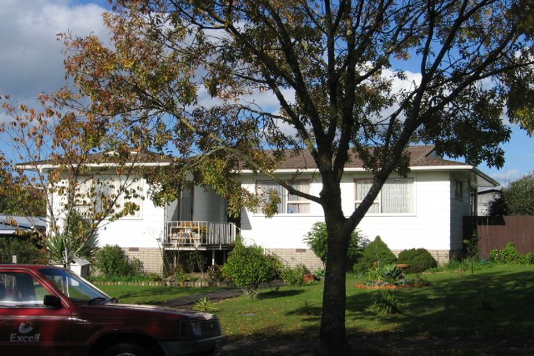 Photo of property in 10 Almay Place, Clover Park, Auckland, 2019