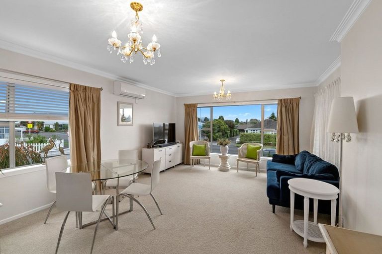 Photo of property in 42 York Street, Levin, 5510