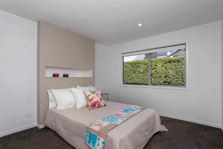 Photo of property in 28 Oakgrove Drive, Rangiora, 7400