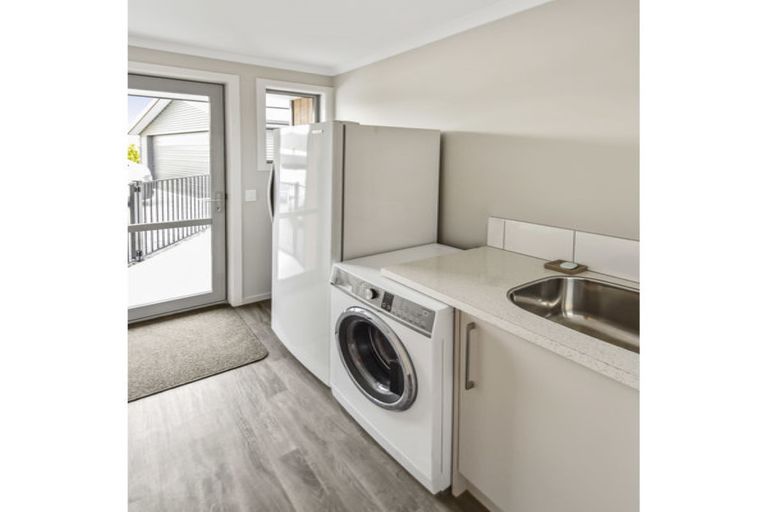 Photo of property in 20 Lakeland Avenue, Twizel, 7901