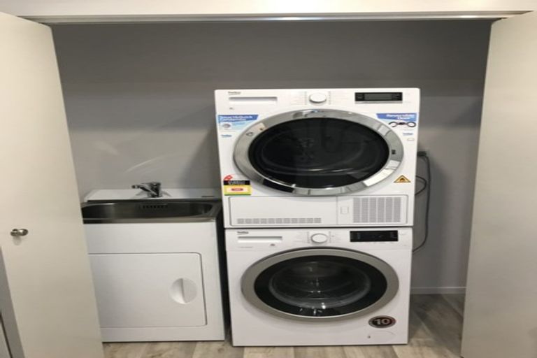 Photo of property in 4/19 Seddon Road, Frankton, Hamilton, 3204