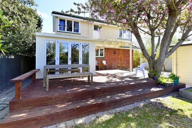 Photo of property in 6 Merton Place, Bryndwr, Christchurch, 8053