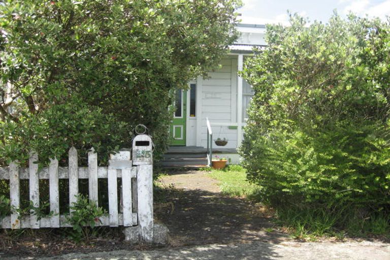 Photo of property in 25 Beattie Street, Feilding, 4702