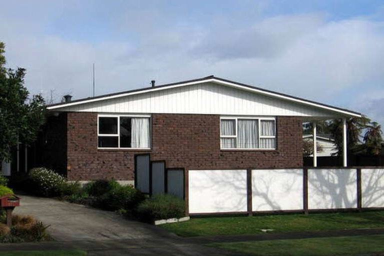 Photo of property in 21 Haast Place, Awapuni, Palmerston North, 4412