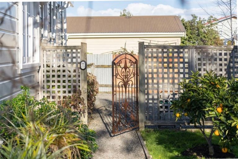 Photo of property in 11a Cologne Street, Martinborough, 5711