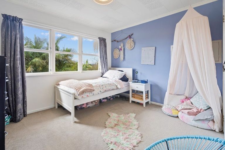 Photo of property in 1 Ranfurly Place, Te Kamo, Whangarei, 0112