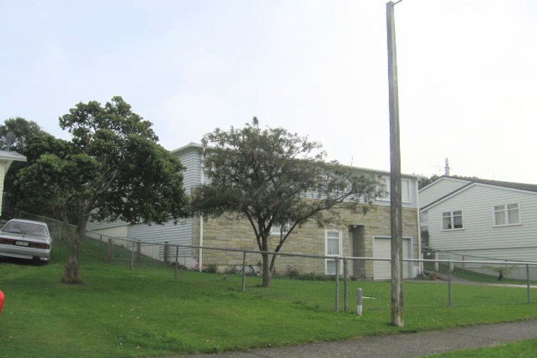 Photo of property in 47 Beaumaris Crescent, Ascot Park, Porirua, 5024