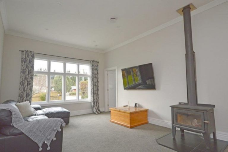 Photo of property in 66 Cox Street, Geraldine, 7930