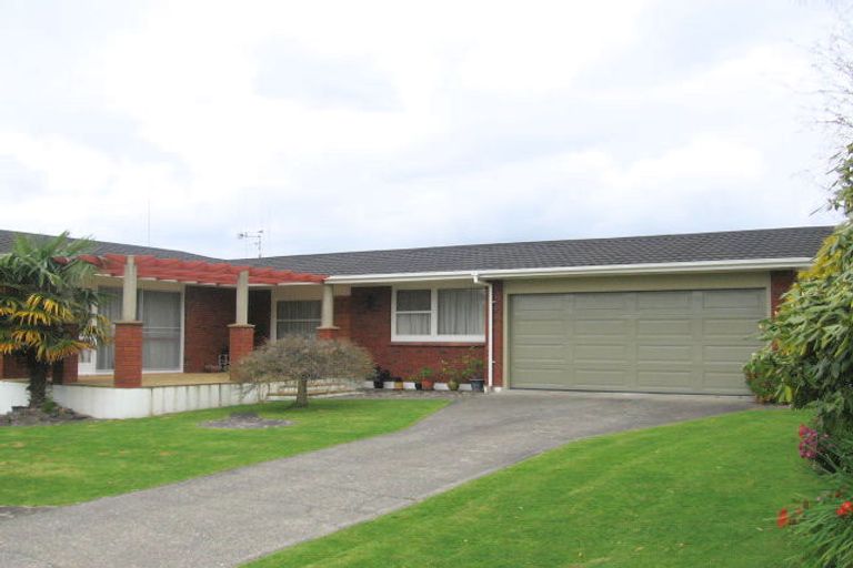 Photo of property in 25 Hinewa Road, Otumoetai, Tauranga, 3110