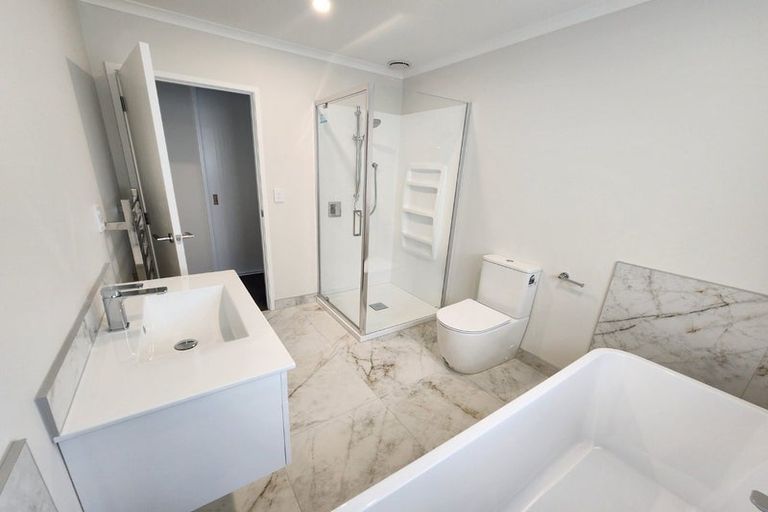 Photo of property in 59 Leathem Crescent, Pokeno, 2402