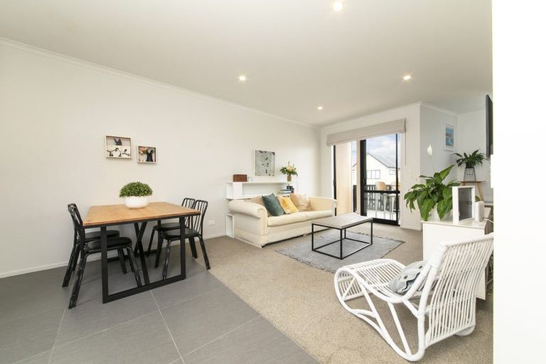 Photo of property in 5 Onekiritea Road, Hobsonville, Auckland, 0616