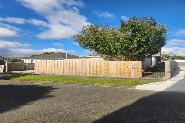 Photo of property in 16 Robertson Street, Elderslea, Upper Hutt, 5018