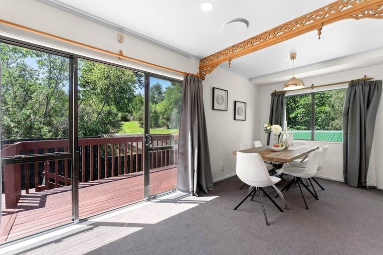 Photo of property in 2/20 Jonathan Place, Sunnynook, Auckland, 0620