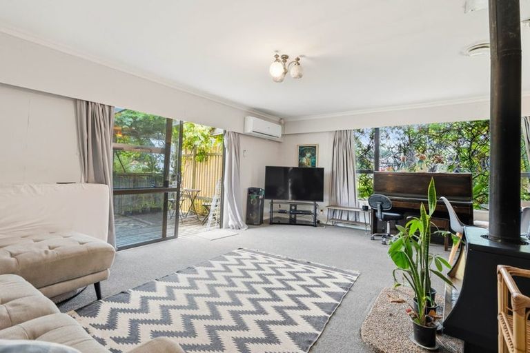 Photo of property in 23 Wallis Street, Raglan, 3225