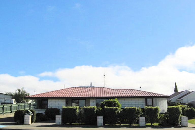 Photo of property in 2/31 Harper Street, Parkside, Timaru, 7910