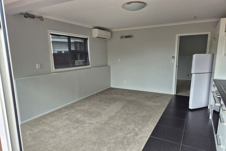 Photo of property in 15 Asquith Terrace, Brooklyn, Wellington, 6021