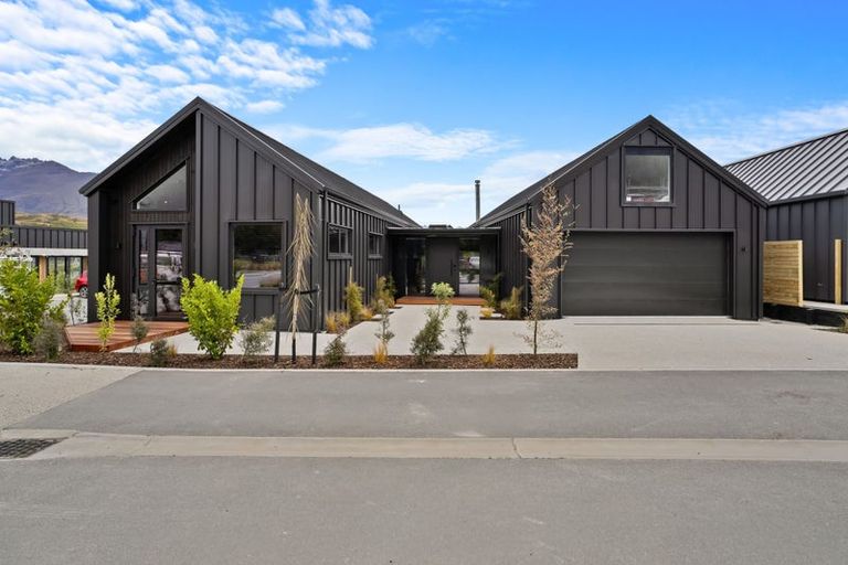 Photo of property in 10 Taurus Lane, Jacks Point, 9371