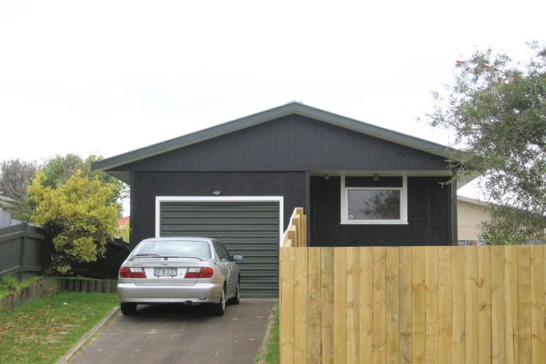 Photo of property in 243 Dickson Road, Papamoa Beach, Papamoa, 3118