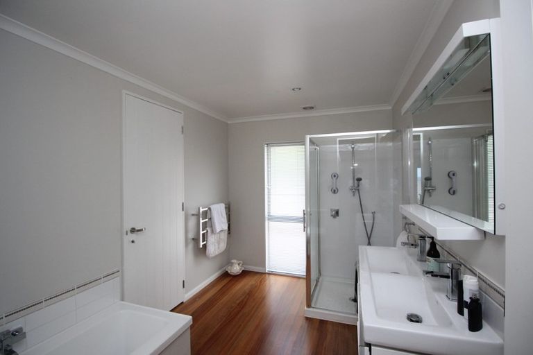 Photo of property in 6 Gulf Harbour Drive, Gulf Harbour, Whangaparaoa, 0930