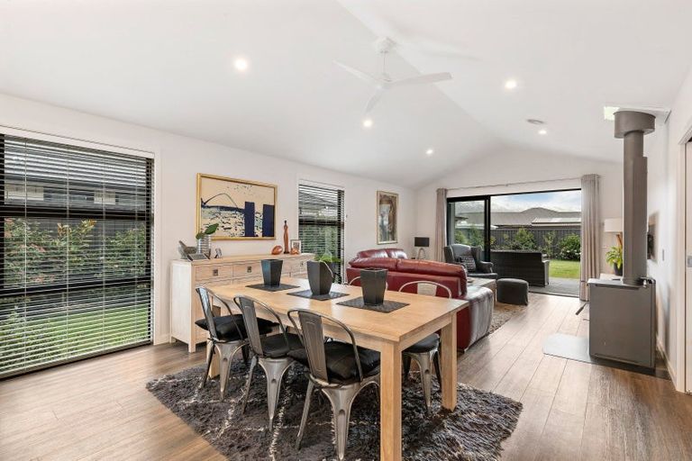 Photo of property in 19 Quigley Crescent, Cromwell, 9310