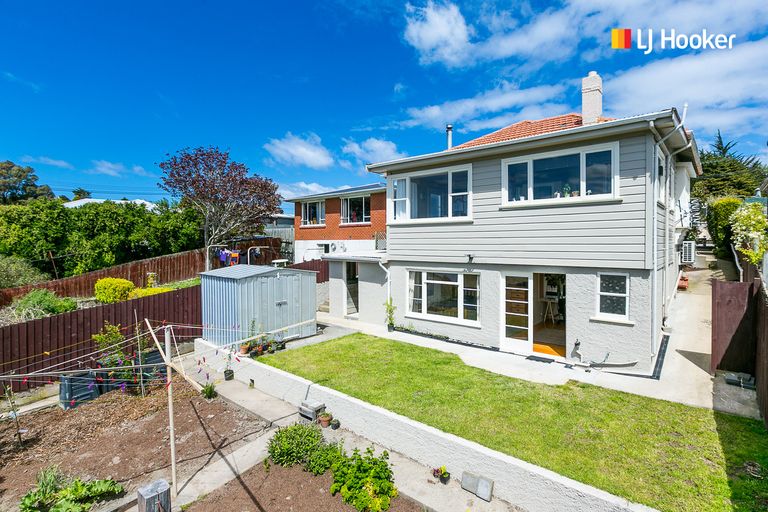 Photo of property in 37 Riselaw Road, Calton Hill, Dunedin, 9012