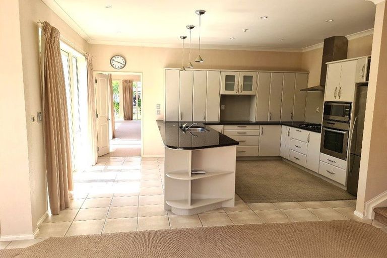 Photo of property in 21 Dunvegan Rise, East Tamaki Heights, Auckland, 2016