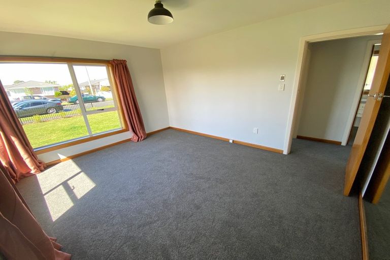 Photo of property in 29 Tenby Place, Avondale, Christchurch, 8061
