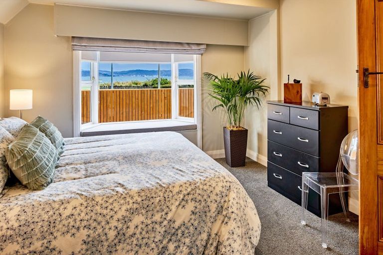 Photo of property in 69 Muritai Road, Eastbourne, Lower Hutt, 5013
