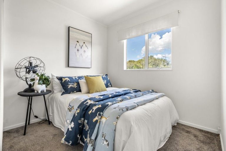 Photo of property in 1/46 Chippendale Crescent, Birkdale, Auckland, 0626