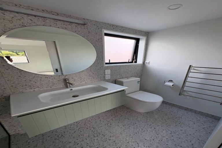 Photo of property in 66 Aikmans Road, Merivale, Christchurch, 8014