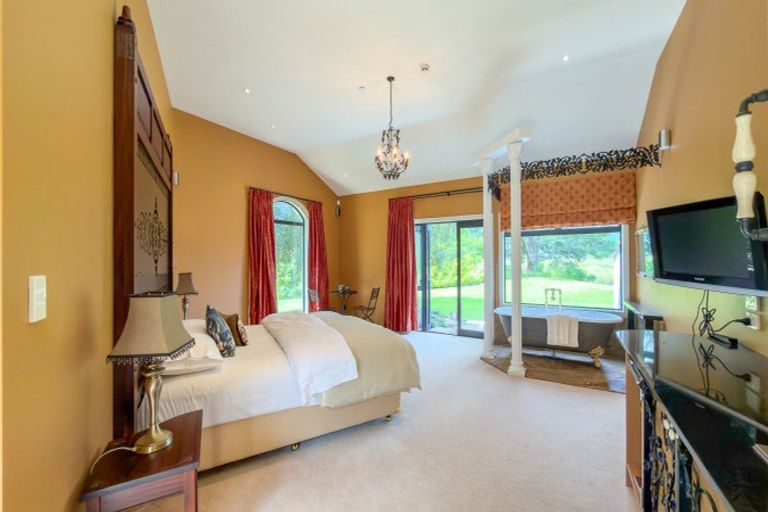 Photo of property in 82 Opoutere Road, Whangamata, 3691