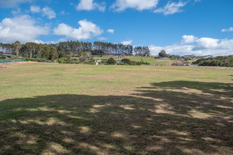 Photo of property in 9 Amelie Place, Coopers Beach, 0420