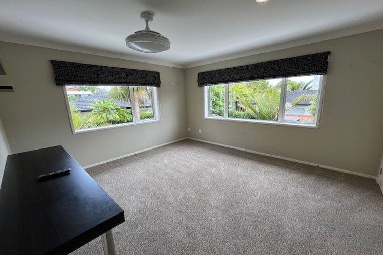 Photo of property in 9 Swindon Close, Mellons Bay, Auckland, 2014