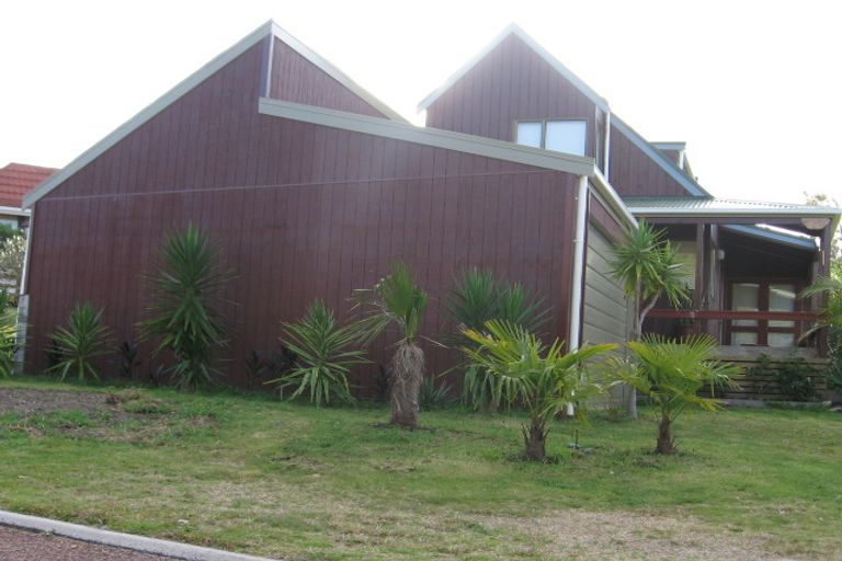 Photo of property in 14 Kennedy Park Drive, Pauanui, Hikuai, 3579