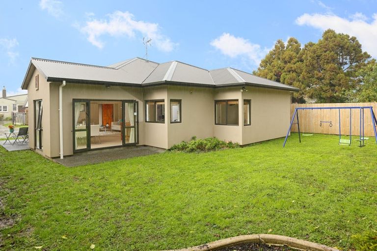 Photo of property in 107a Glendale Road, Glen Eden, Auckland, 0602