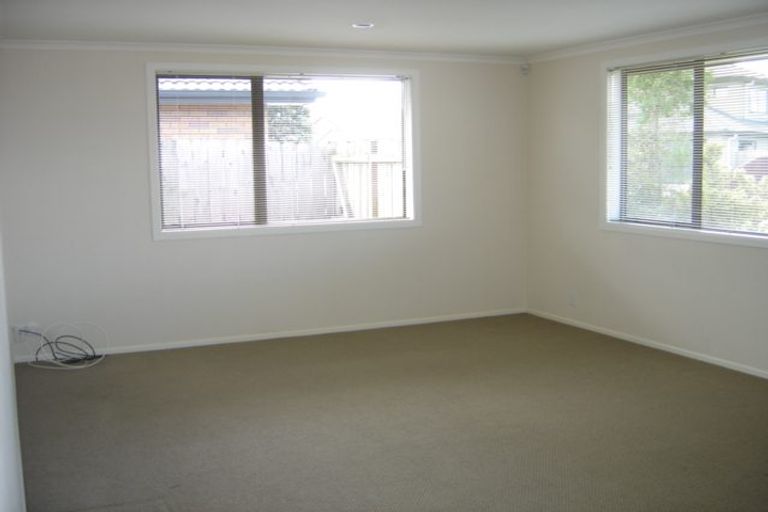 Photo of property in 15 Shankill Place, East Tamaki, Auckland, 2013