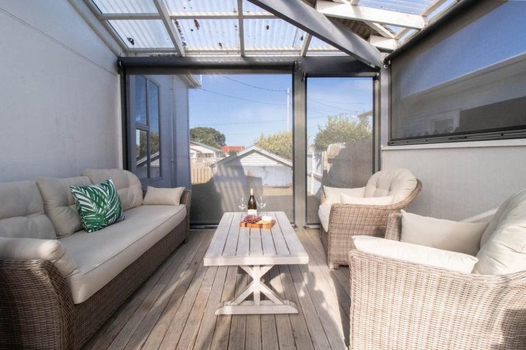 Photo of property in 35 Beach Street, Fitzroy, New Plymouth, 4312