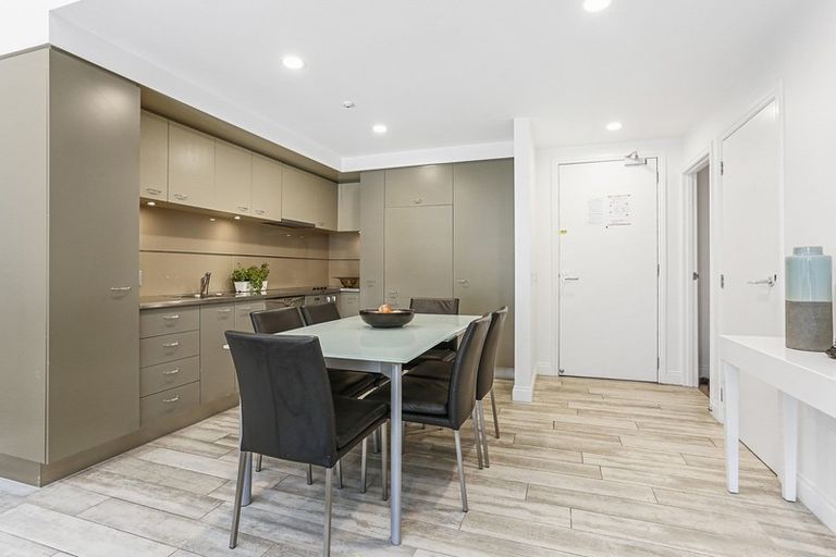 Photo of property in Latitude 37 East Apartments, 2f/20 Pakenham Street East, Auckland Central, Auckland, 1010