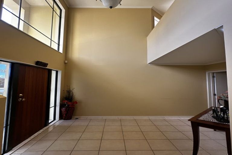 Photo of property in 49 Lilybank Crescent, East Tamaki, Auckland, 2013